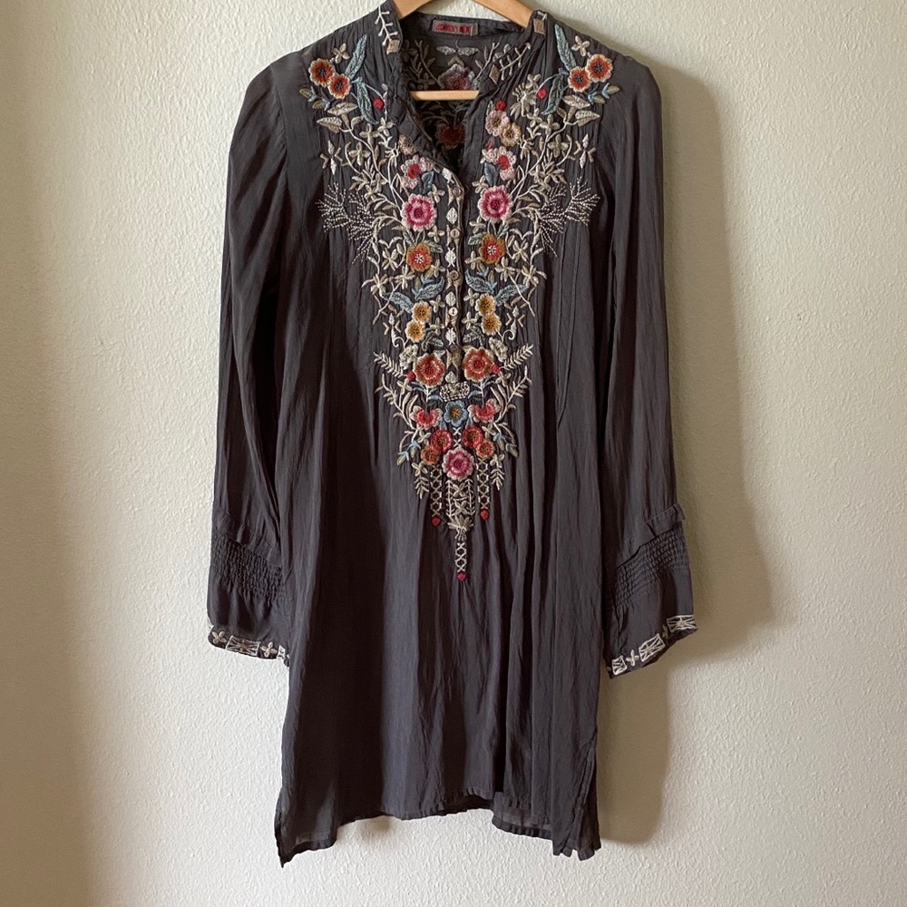 Johnny Was BIYA Long Sleeve Silk Gray Dress